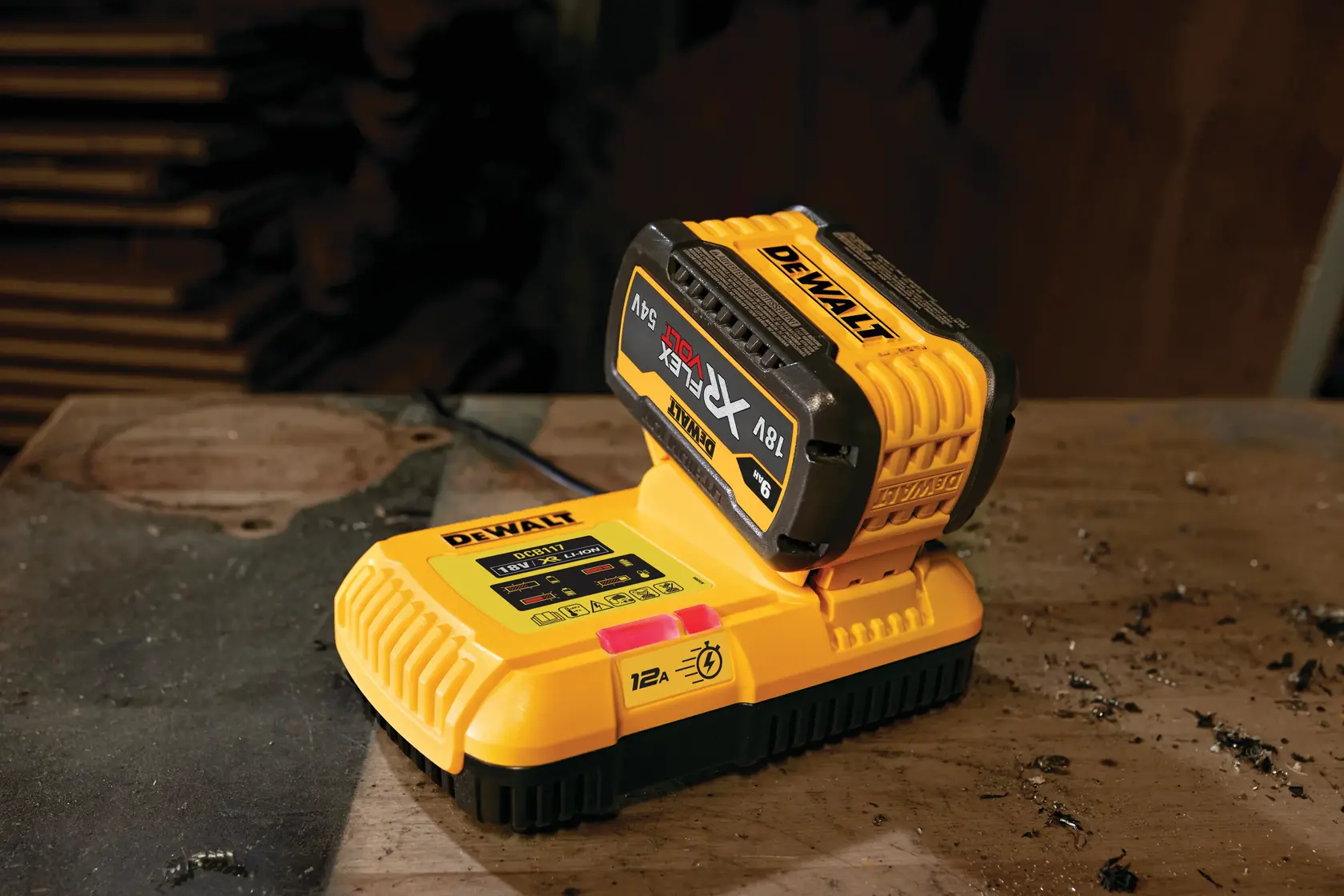 Chargeur rapide XR 18V / 54V - pour batteries de 1.3 Ah à 9 Ah Li-ion