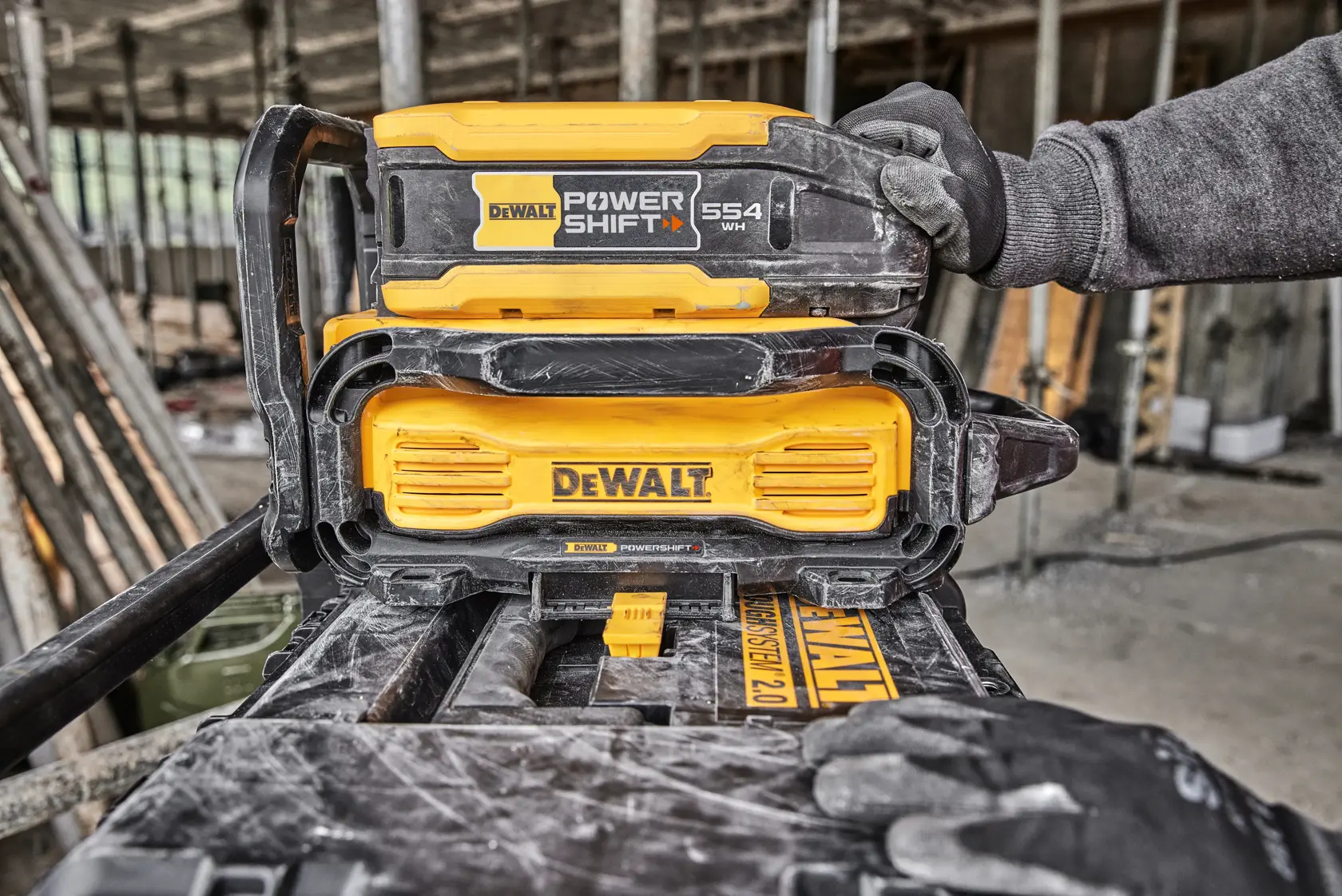 Chargeur de 550 w DEWALT® POWERSHIFT™