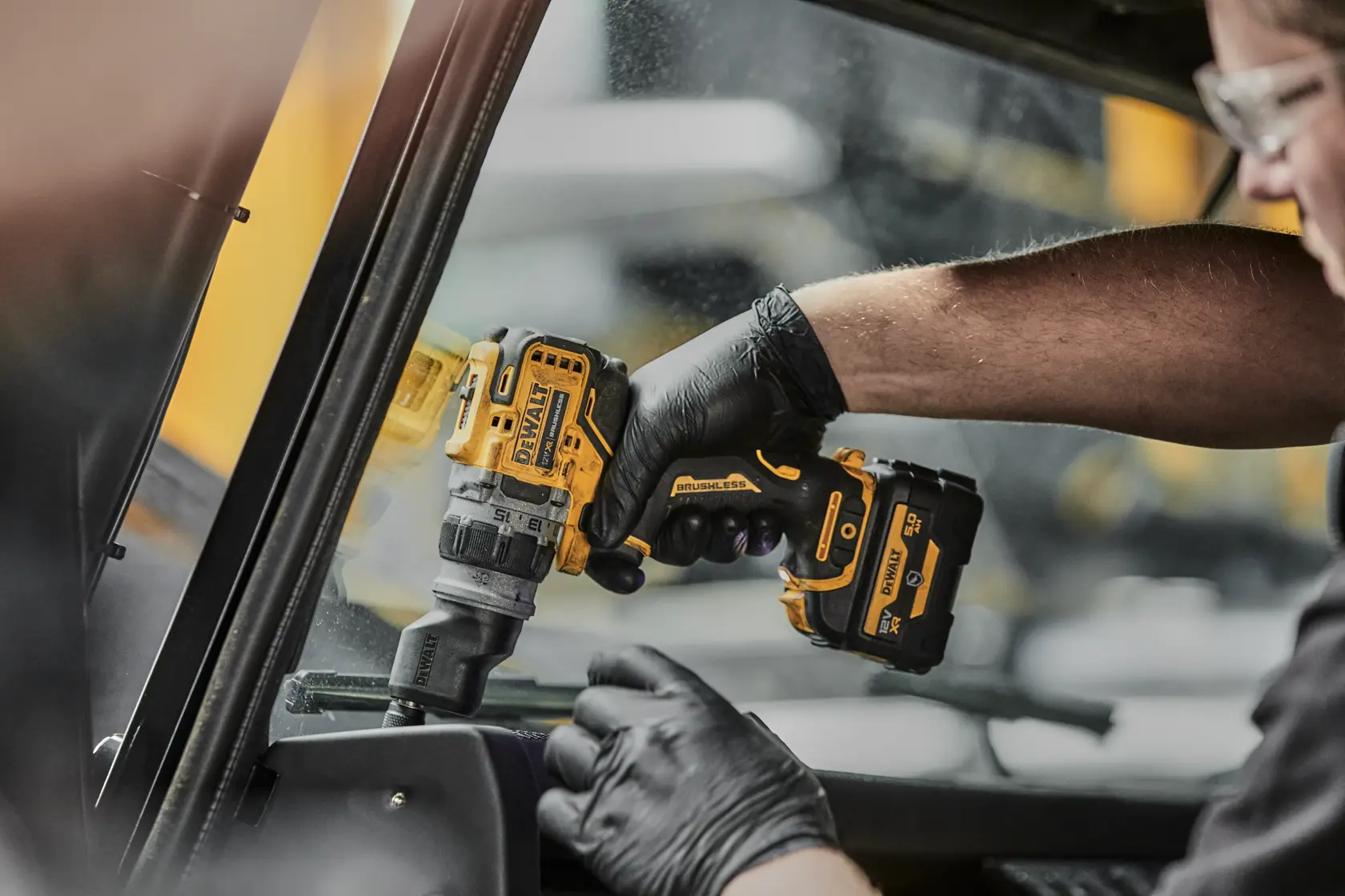 Perceuse-visseuse à têtes multiples XR 12V brushless