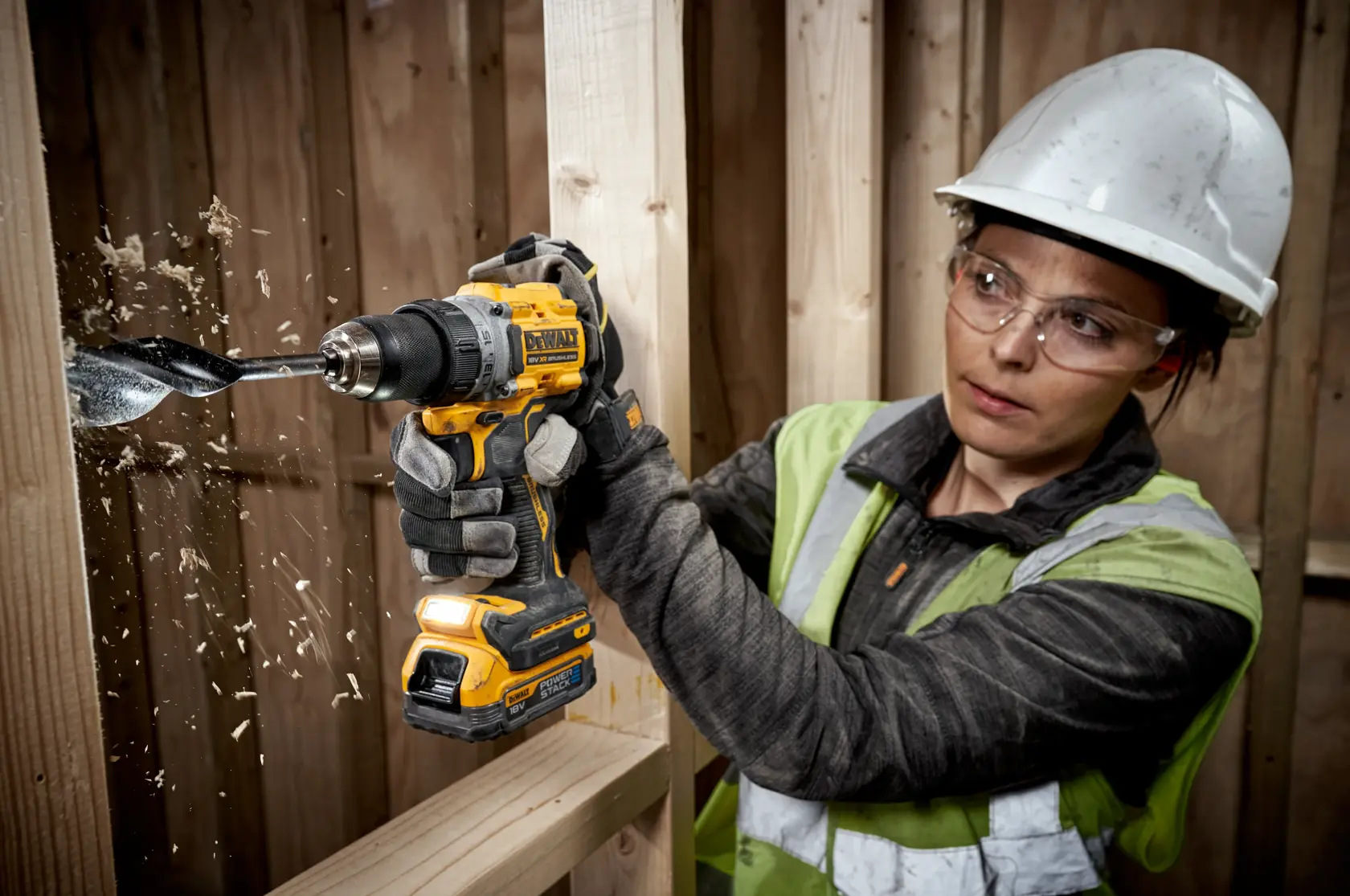 Perceuse-visseuse compacte XR 18V 1,7 Ah Li-ion brushless - POWERSTACK™