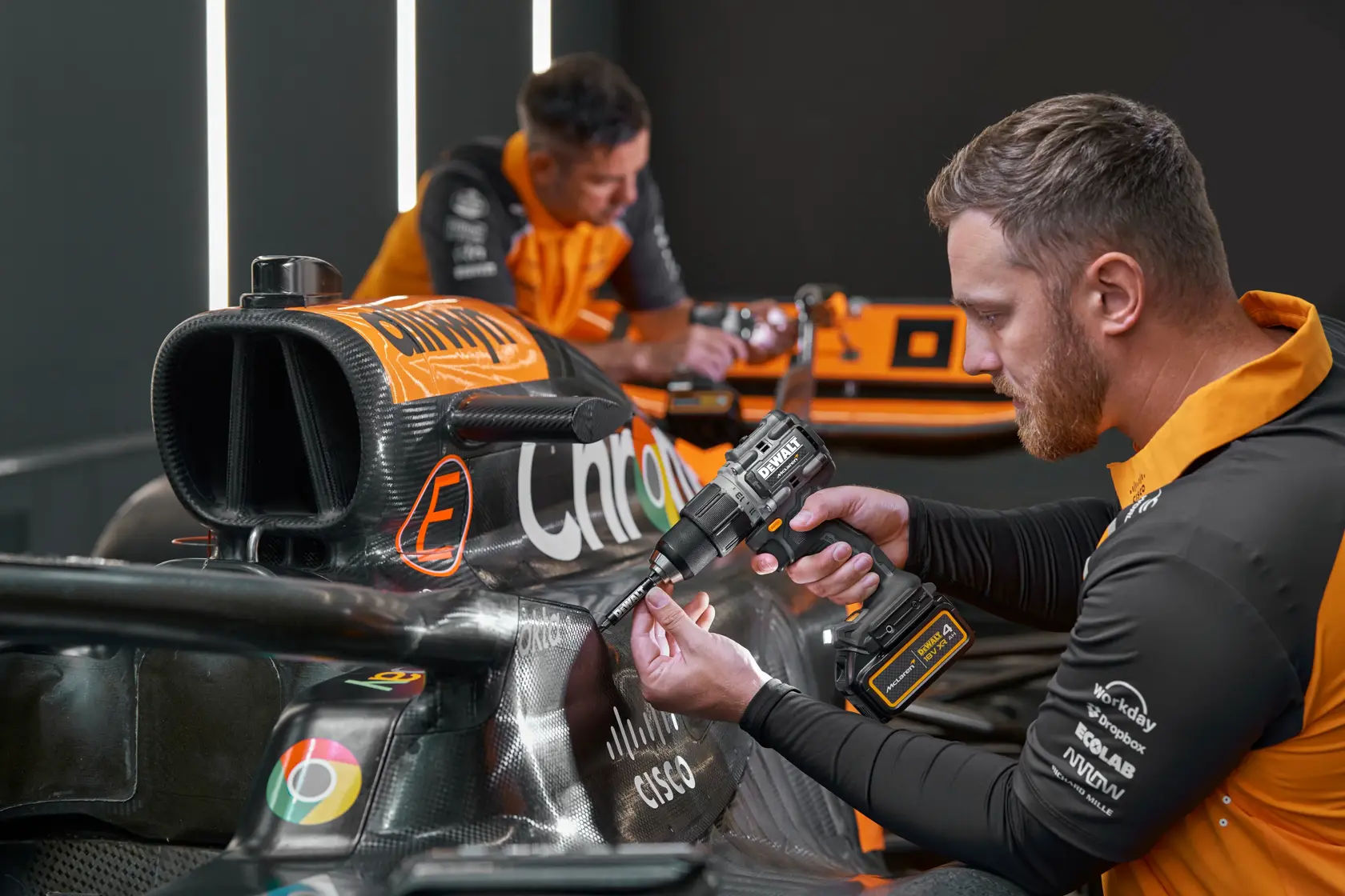 Perceuse-visseuse percussion XR 18V 4Ah Li-Ion Brushless - ÉDITION LIMITÉE McLAREN