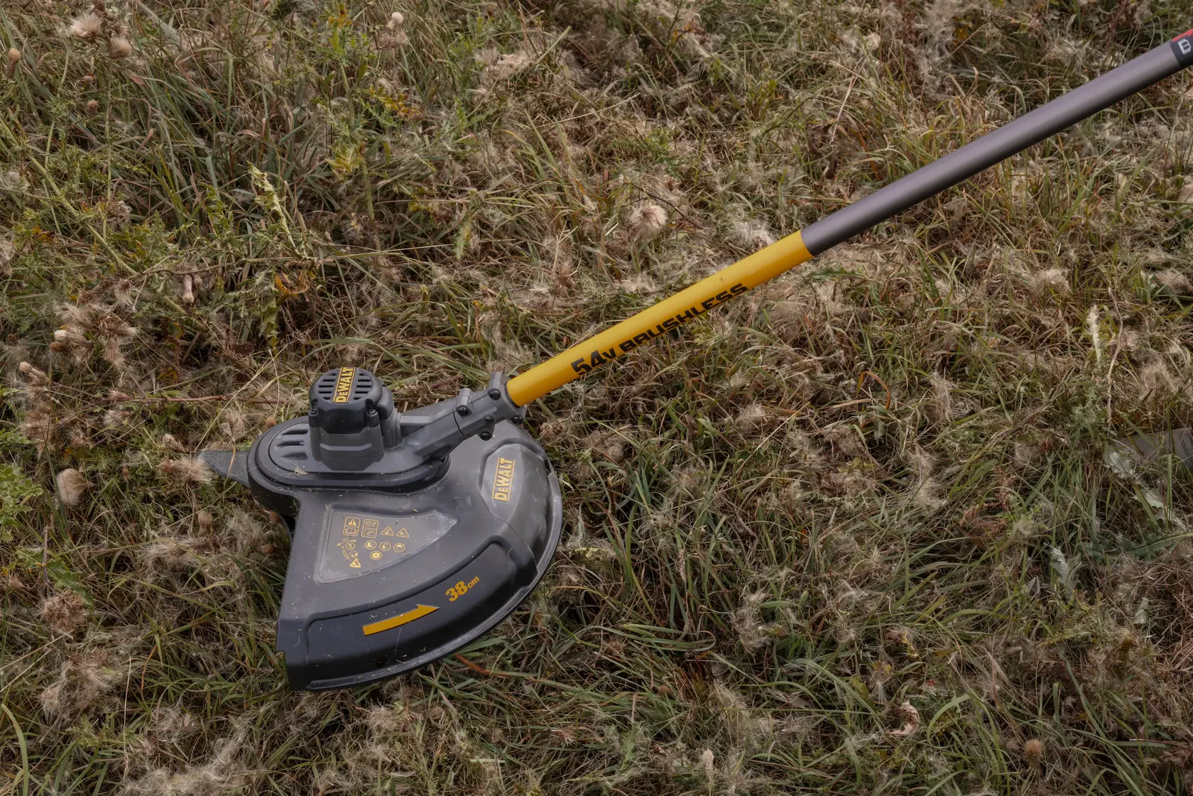 Coupe-bordures/débroussailleuse XR Flexvolt 54V 3 Ah Li-ion brushless 38 cm - 1 batterie
