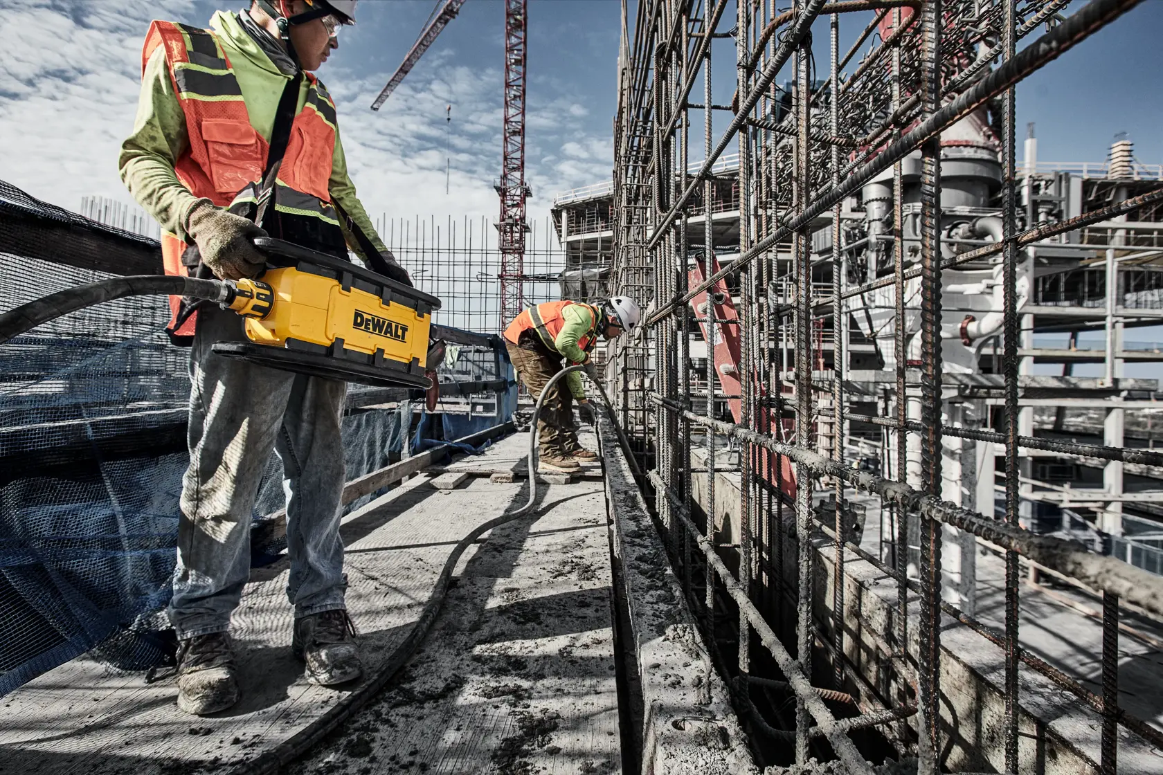 Moteur portatif pour aiguille vibrante DEWALT® POWERSHIFT™