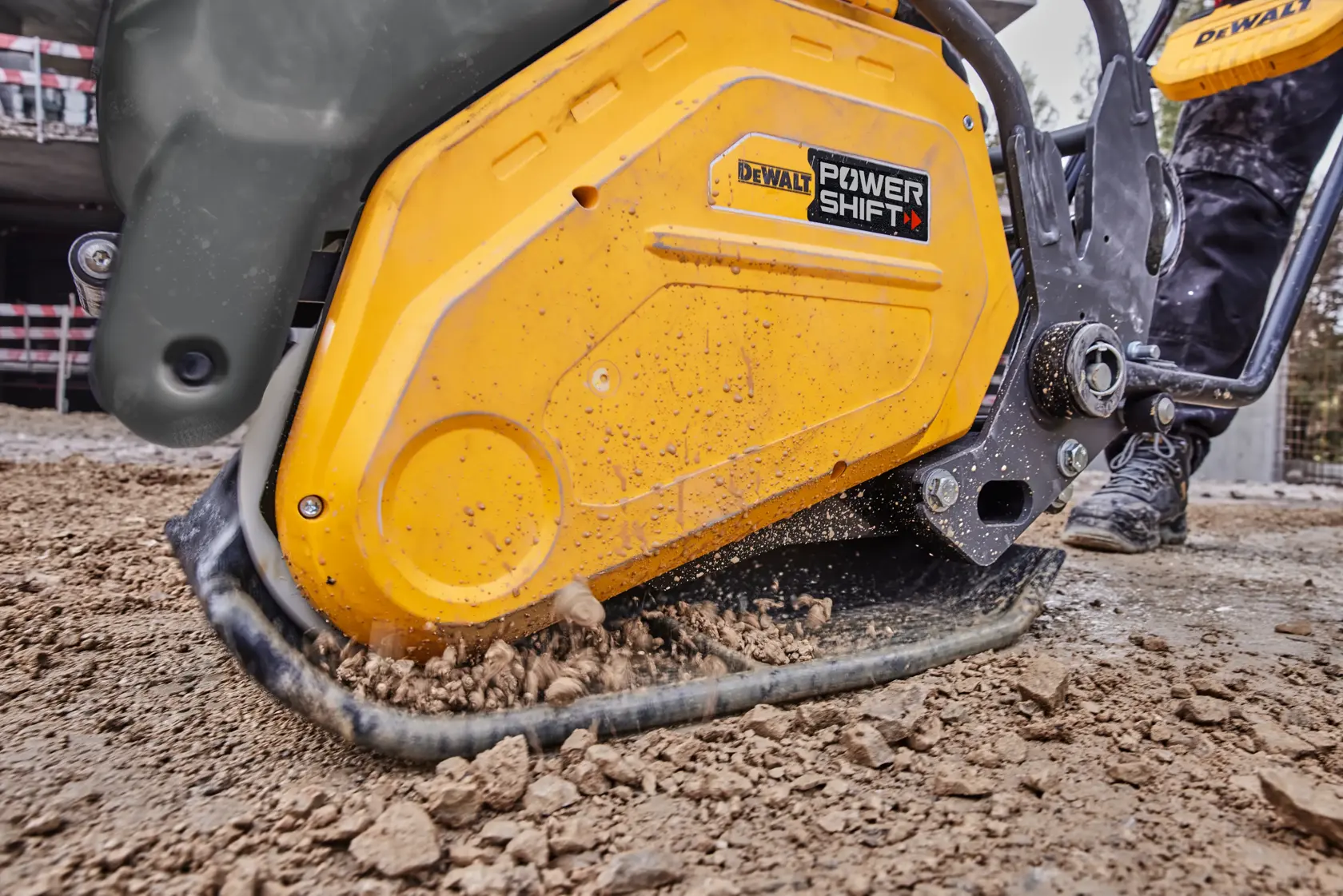 PLAQUE VIBRANTE 15Kn DEWALT POWERSHIFT™