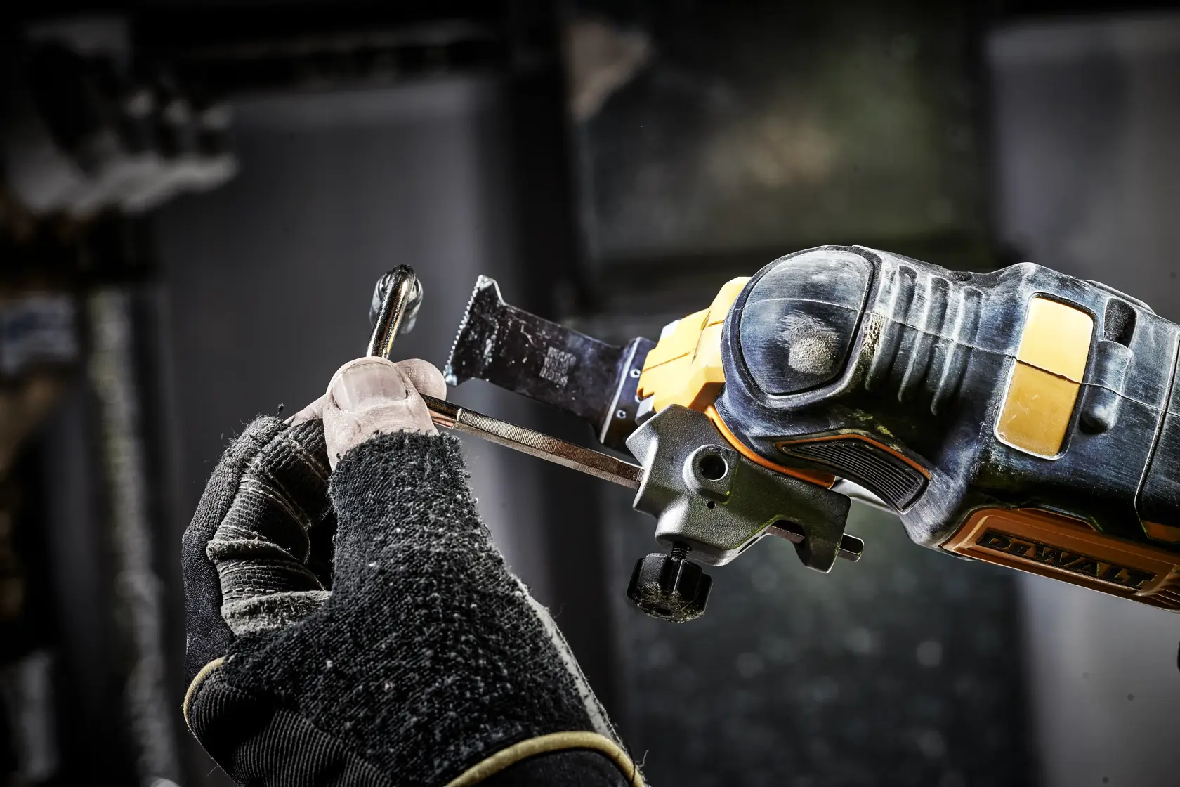 Multi-cutter XR 18V brushless - 35 accessoires - sans batterie ni chargeur - coffret TSTAK