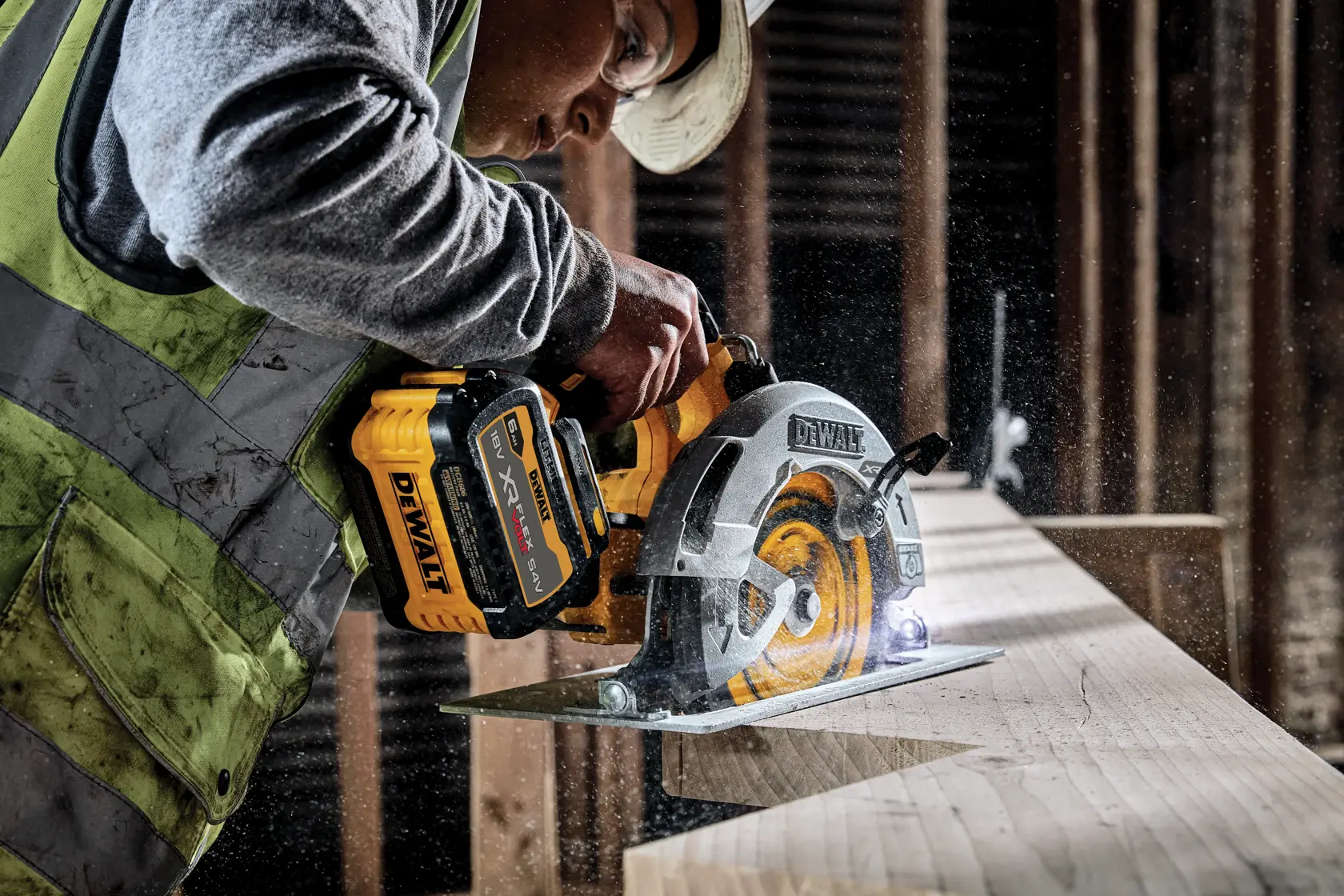 Scie circulaire 190 mm XR 18V ADVANTAGE brushless - sans batterie ni chargeur - coffret TSTAK®