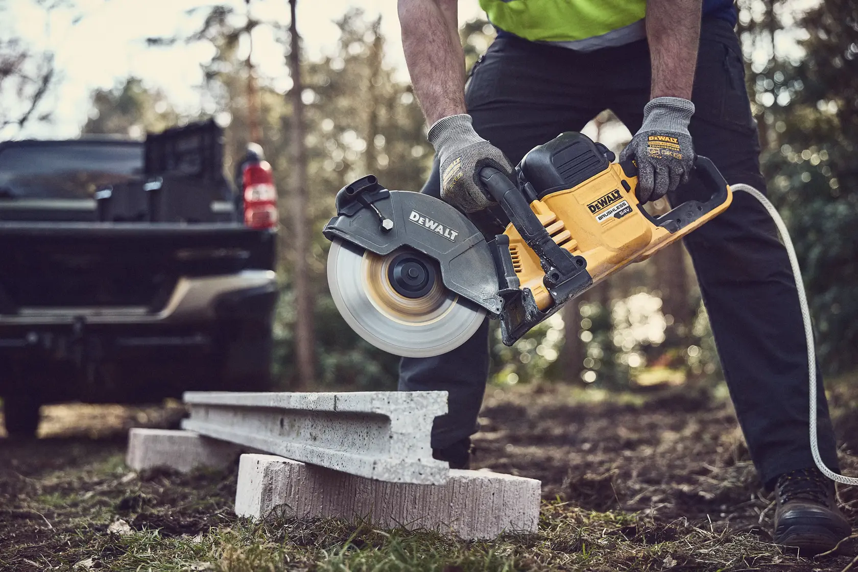 Découpeuse XR Flexvolt 54V 3 Ah Li-ion brushless 230 mm