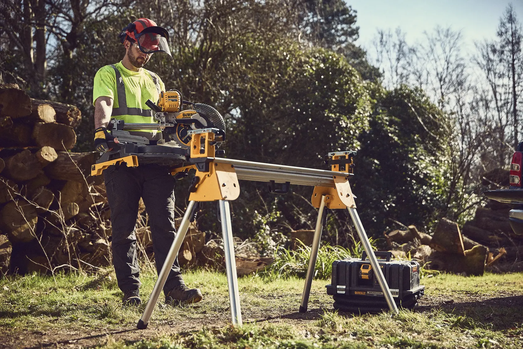 Scie à onglets XR Flexvolt 54V 250 mm - sans batterie ni chargeur