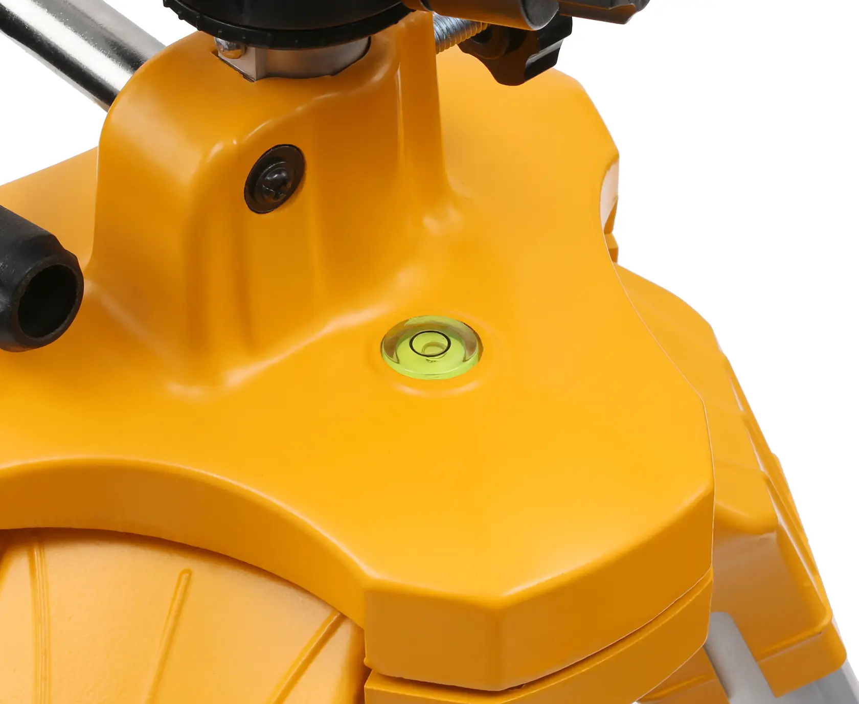 Gros plan sur base jaune DEWALT avec niveau à bulle intégré pour positionnement précis.