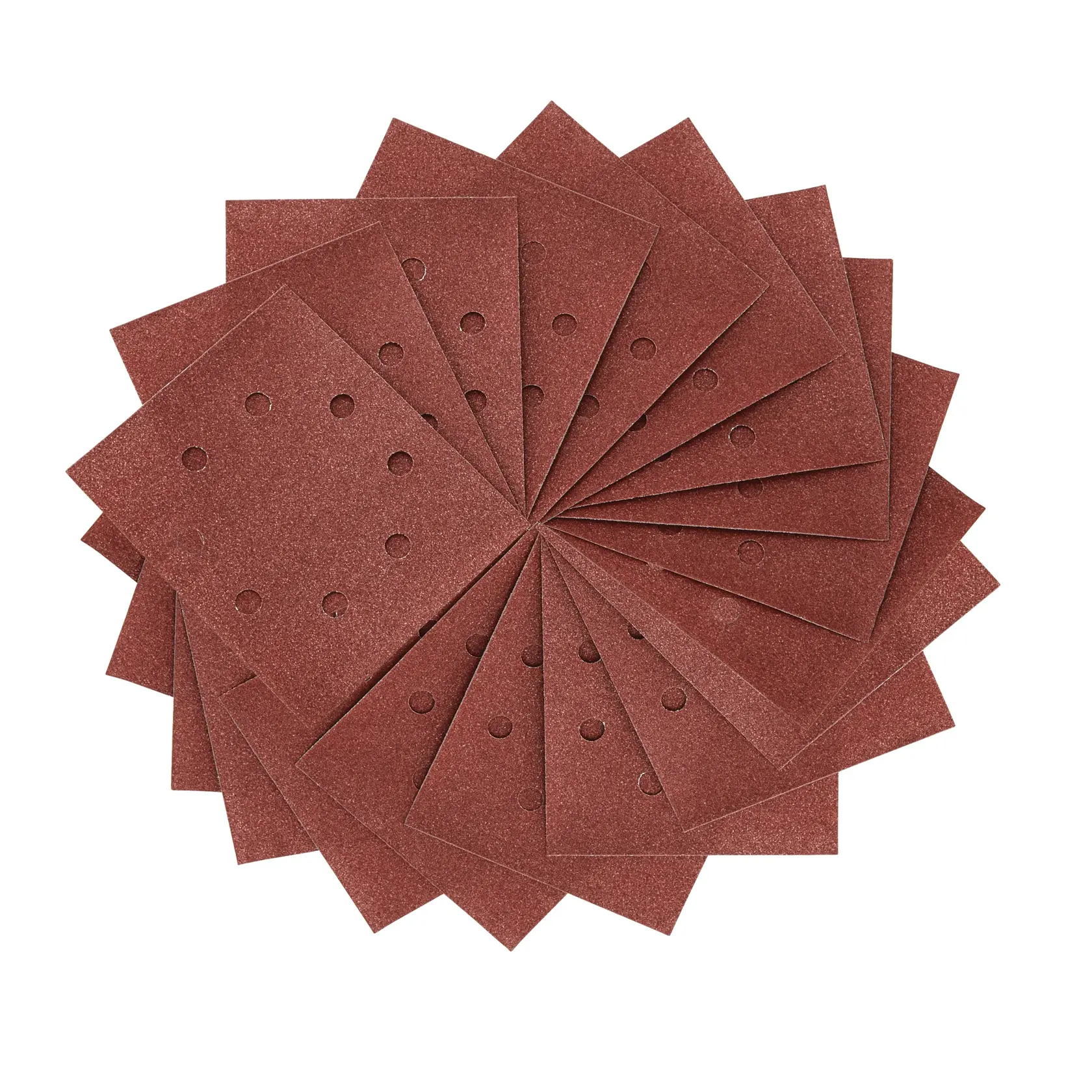 Empilement de feuilles abrasives rectangulaires avec trous, disposées en éventail, couleur marron.