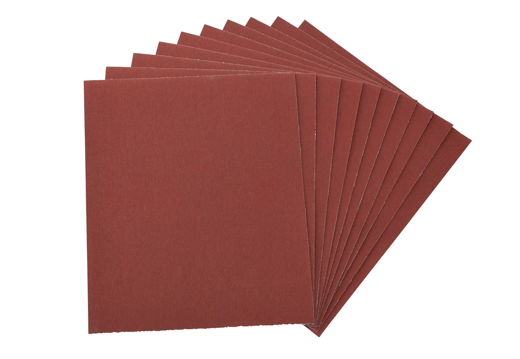 Dix feuilles abrasives marron rectangulaires empilées en éventail pour bois ou surfaces lisses.