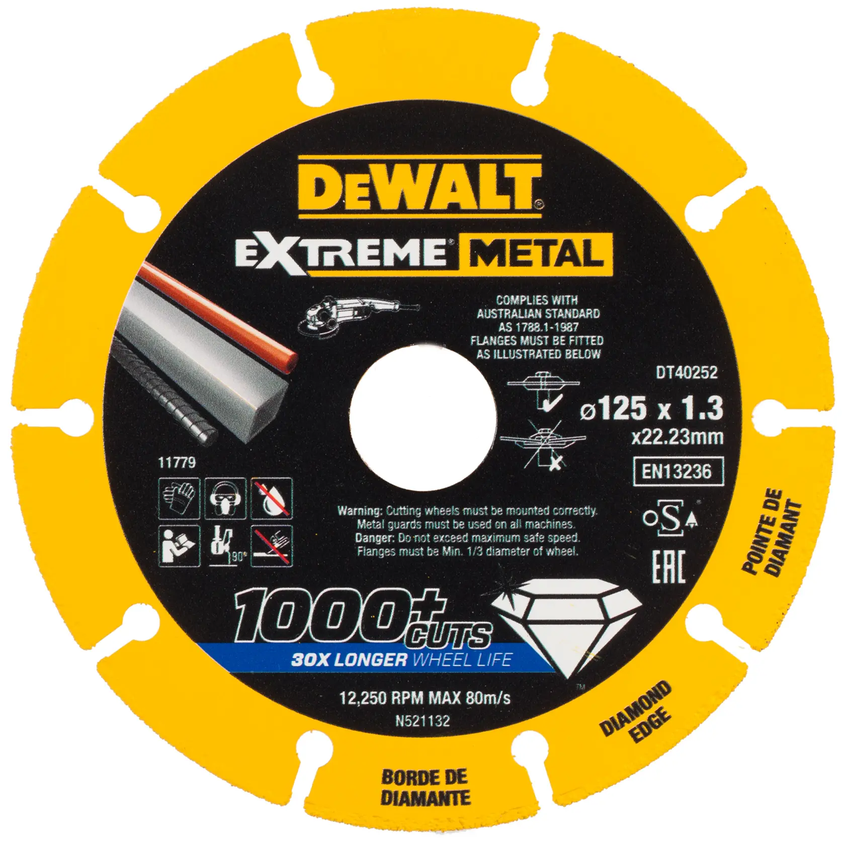 Une lame de coupe à bord diamant DEWALT Extreme Metal, modèle DT40252. Le disque est jaune et noir, indiqué pour la découpe du métal, diamètre de 125 mm, épaisseur de 1,3 mm et alésage de 22,23 mm. Il annonce '1000+ coupes' et 'une durée de vie de roue 30x plus longue'. Plusieurs icônes de sécurité et d’utilisation sont visibles.