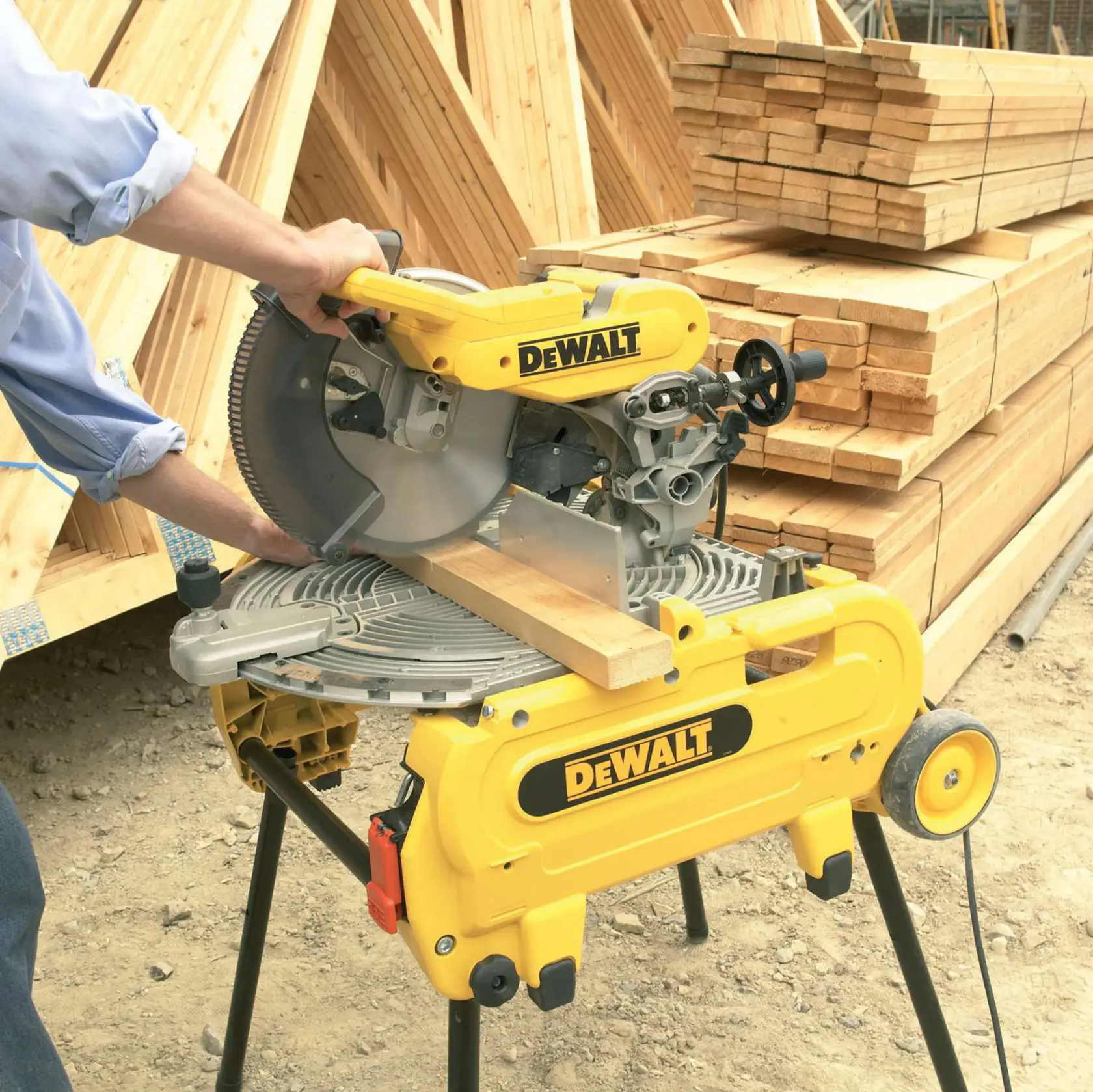 Graphic showing DEWALT XTREME Sub-Compact Series branding with the slogan 'Compact and Performance Packed' on a yellow background.
